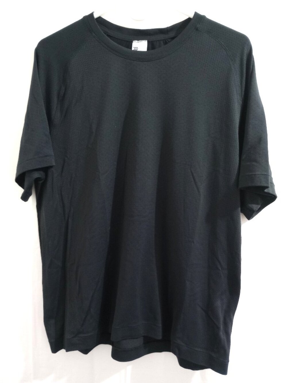Men's All In Motion Athletic Wicking T-Shirt Short Sleeve Black